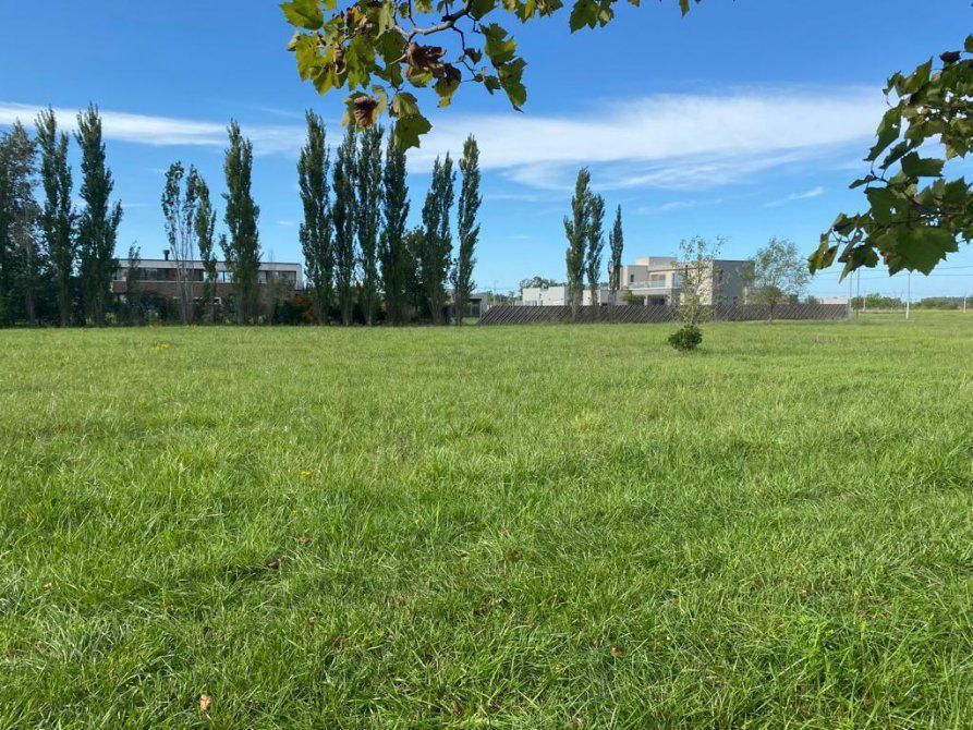 Lote en Venta. Barrio " El Chañar Ll ". Partido de Brandsen. Bs. As 2