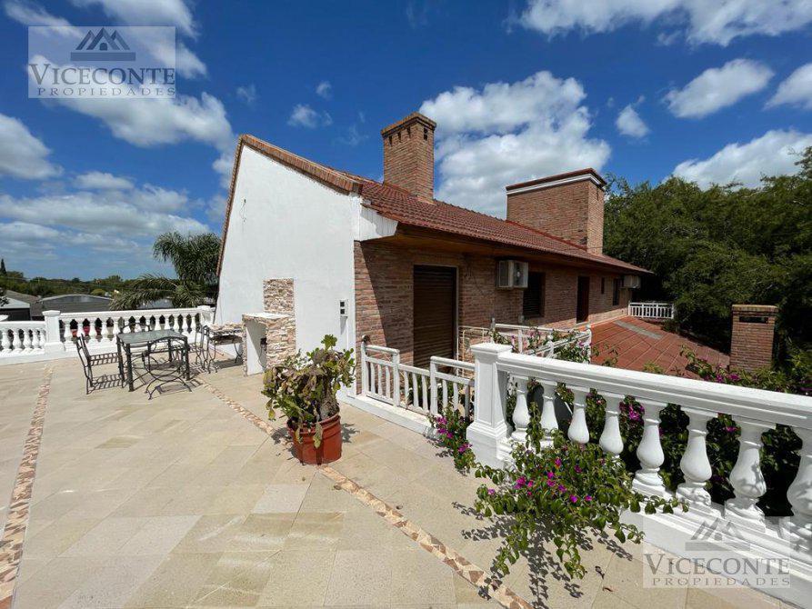 Excelente Casa en Venta. Calle Juan Domingo Peron. Ruta 215. Partido de Brandsen. Bs. As 2