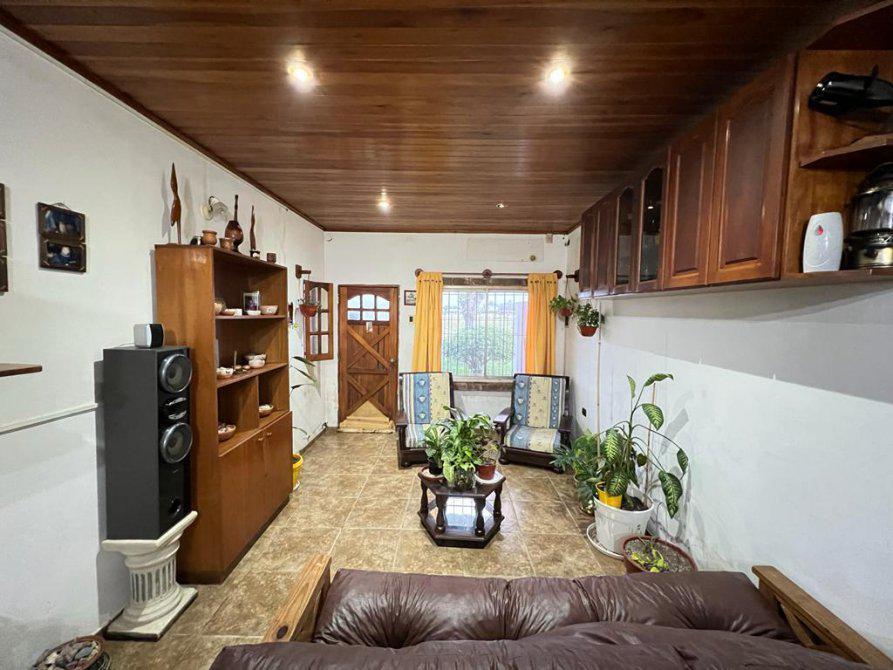 Casa 306 m². Calle Rivadavia E/ Villafañe Casal y Calle 50. Ranchos. Gral. Paz 3