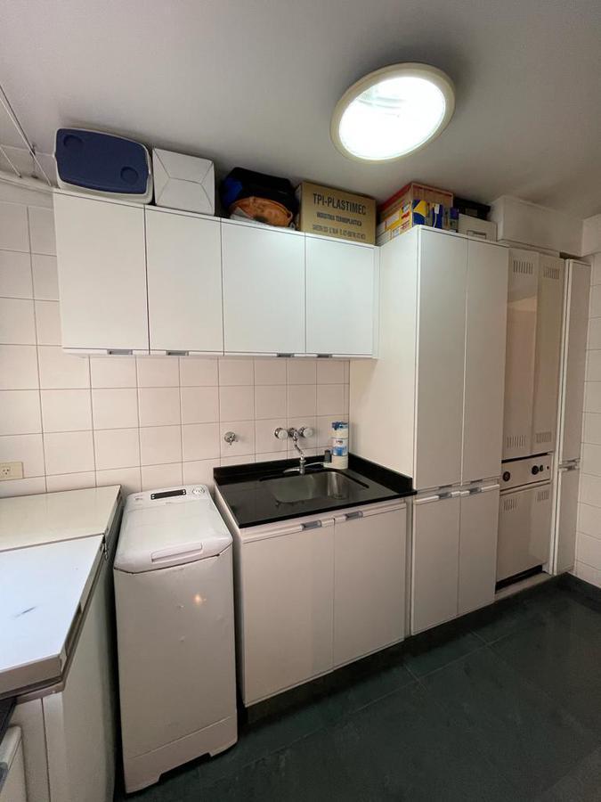 Gran Depto de 197 m². "Excelente Ubicacion". Avellaneda. 3