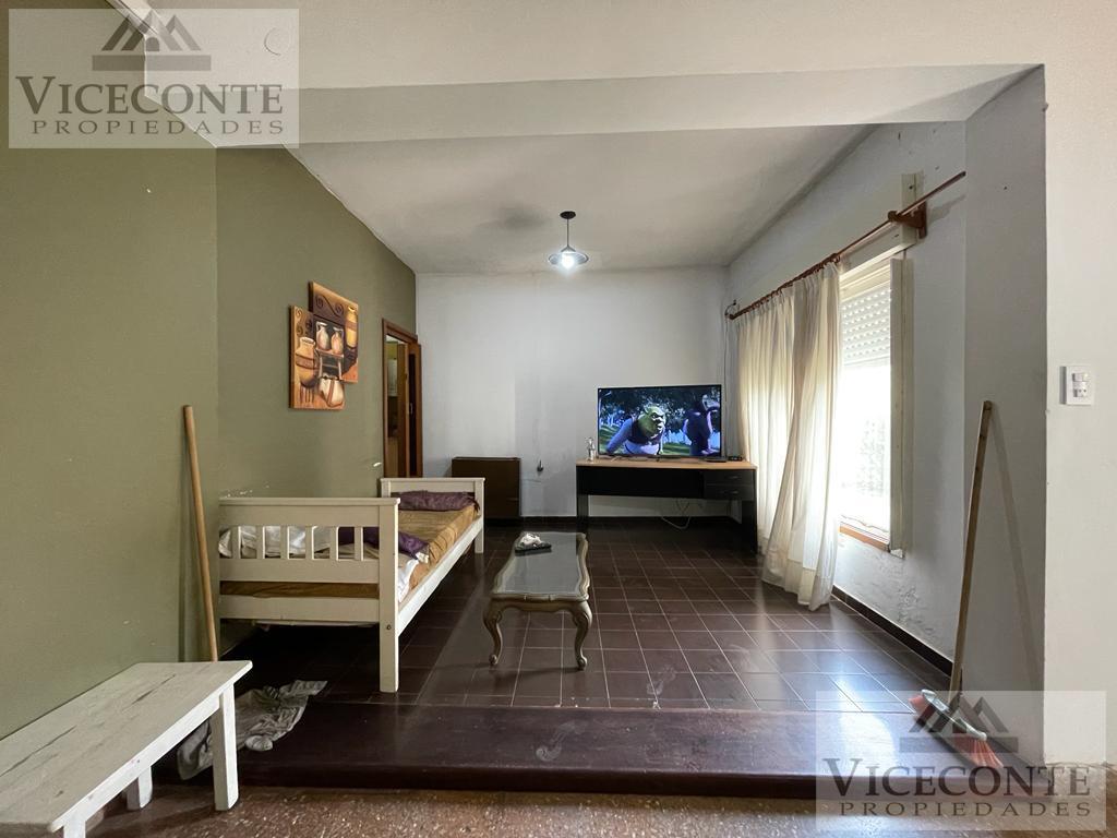 Casa 135 m² Calle Rojas Nº 576 E/ Almafuerte y Jose Hernandez, Brandsen. 2