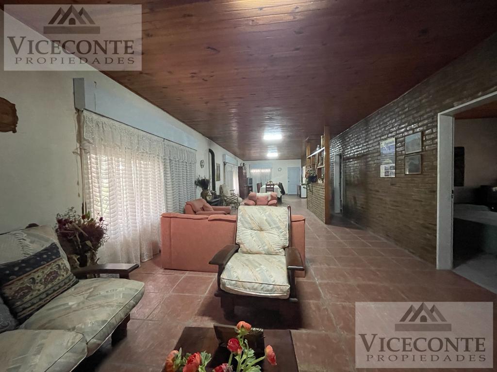Foto de Campo 205 has. Ciudad de La Plata; ideal inversiones p/loteo - Barrio, imagen 1