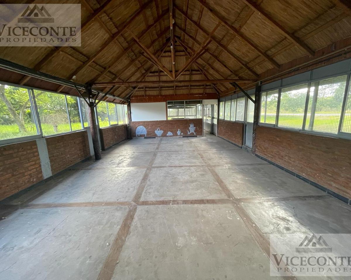 Local/parrilla 270 m², Camino Parque Centenario, Gutiérrez, Buenos Aires. 3