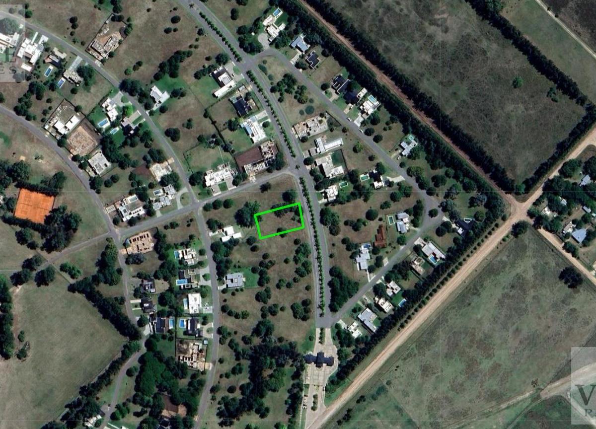 Lote 1400 m², Barrio Altos de Brandsen, Provincia de Buenos Aires. 4