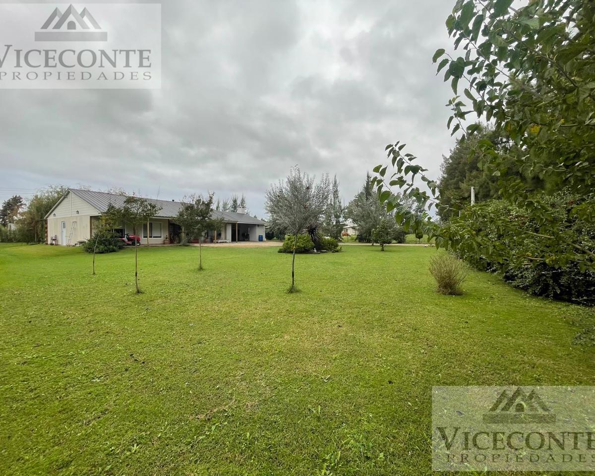 Casaquinta 3600 m², Barrio Malvinas II, Brandsen, Provincia de Buenos Aires. 3