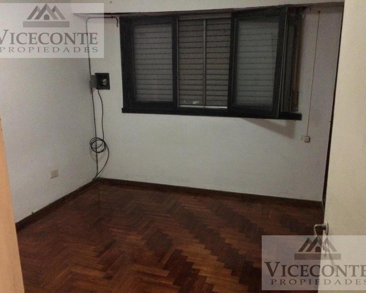 Foto de Casa y Departamento, Banfield, partido de Lomas de Zamora, Buenos Aires., imagen 2