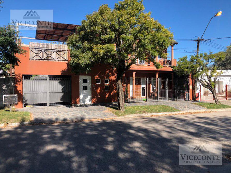 Casa 260 m². Calle Alfonsina Storni E/rp Nº215 y Azcuenaga. Brandsen. Bs. As 2