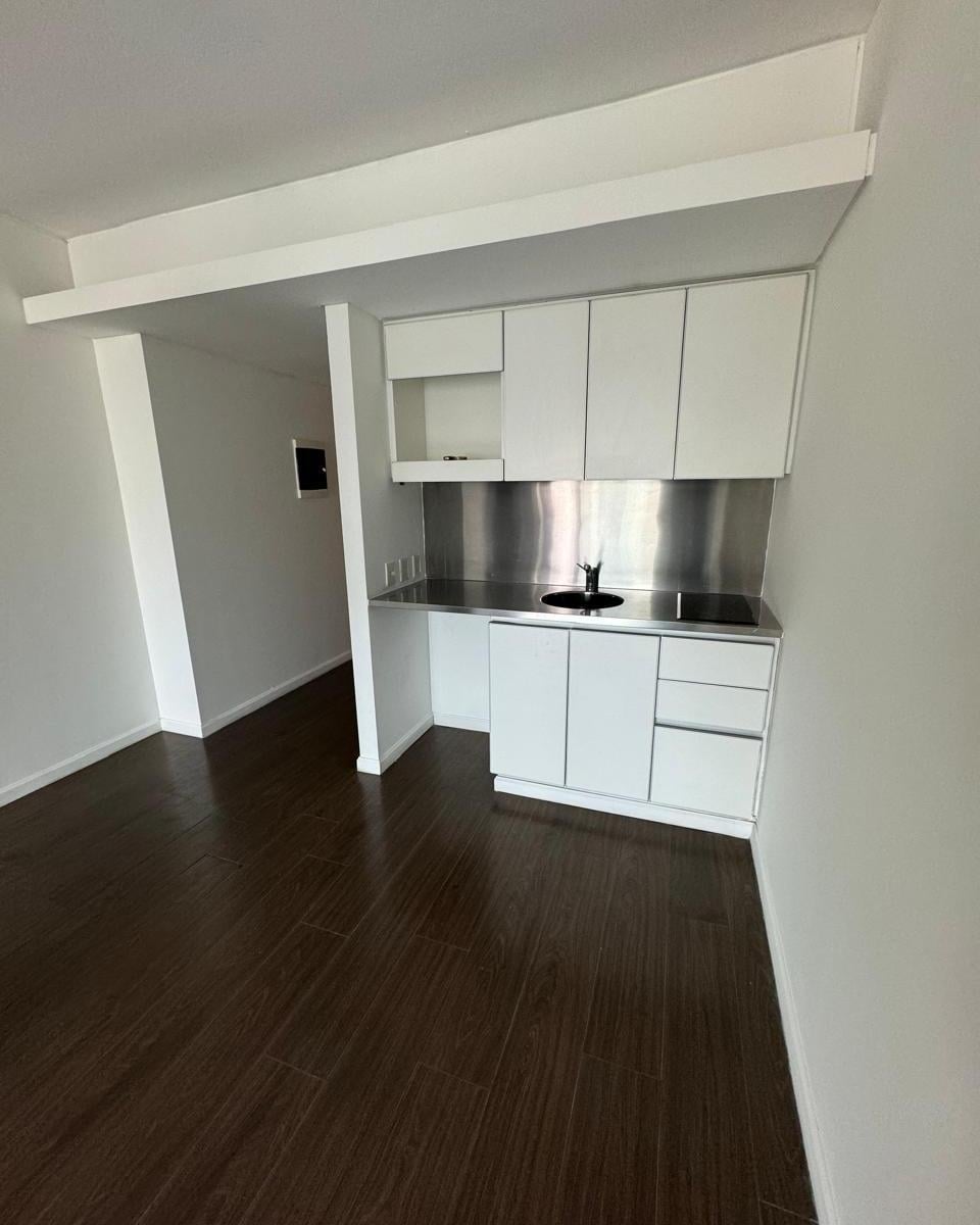 Foto de Monoambiente de 37 m2 calle Austria y Las Heras, Recoleta, Buenos Aires., imagen 2