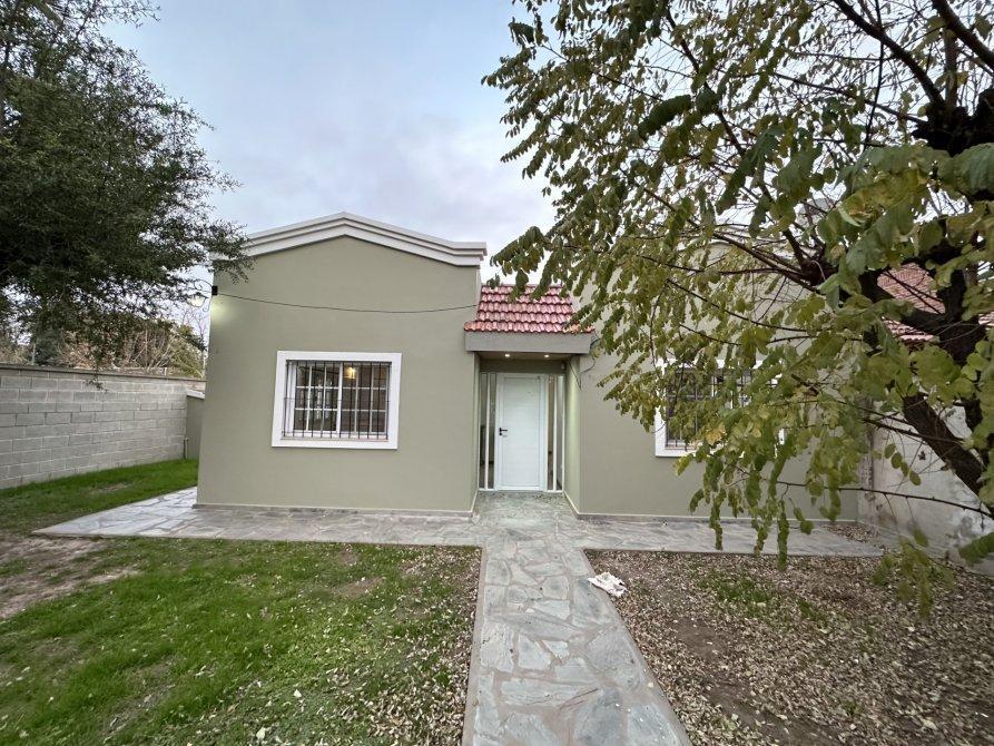 Casa de 64 m². Calle Ramon Seijas. Ranchos. General Paz. 1
