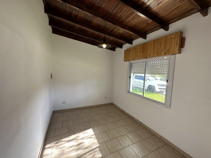 Galpón y Departamento de 144 m². Inmejorable Ubicación. Ranchos Gral. Paz. 2