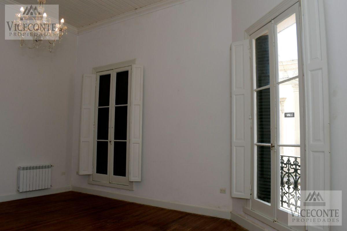 Foto de Casa 321 m2 remodelada a nueva, Casco histórico. Lavalle 213 entre, imagen 5