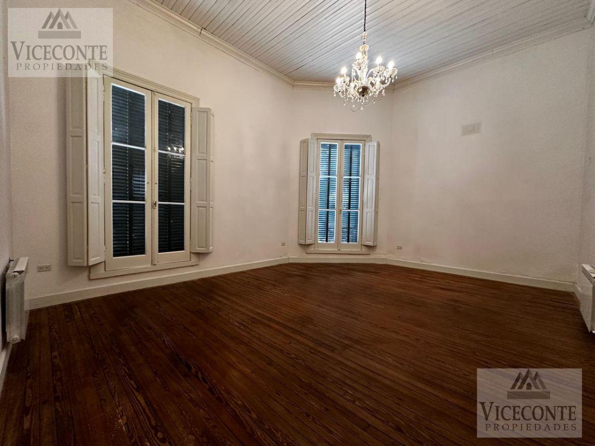 Foto de Casa 321 m2 remodelada a nueva, Casco histórico. Lavalle 213 entre, imagen 3