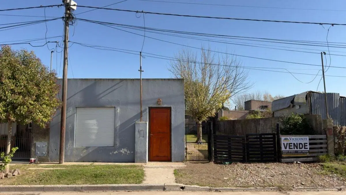 Casa de 49 m2. Calle Luis Giles. Ranchos. Gral. Paz. 2