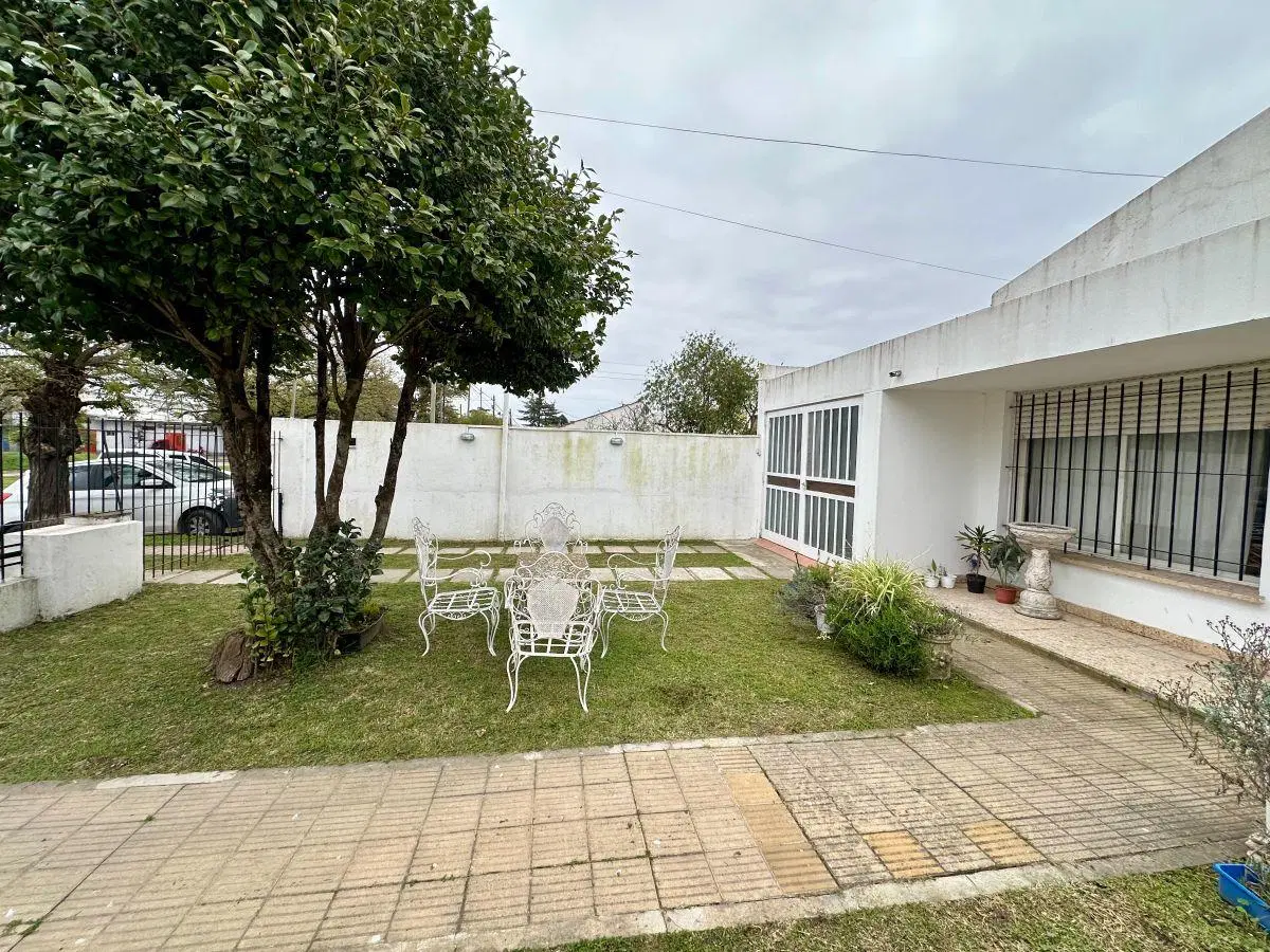 Casa 115 m2, Calle Avenida 25 de Mayo, General Belgrano, provincia de Buenos Aires. 5