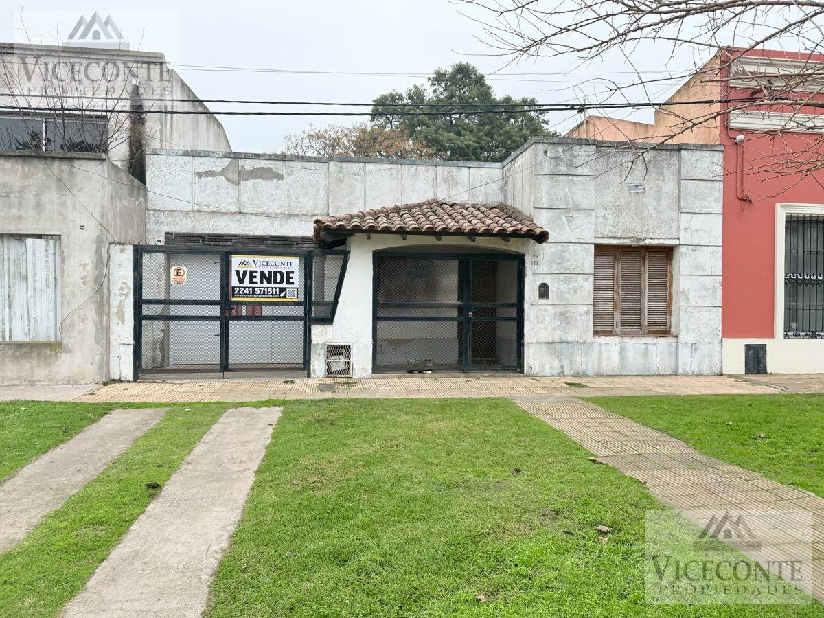 Casa 135 m2 ¡ideal ubicación! Av. Pte.Perón N° 377 E/ Córdoba y Dolores. Chascomús, Pcia de Bs As