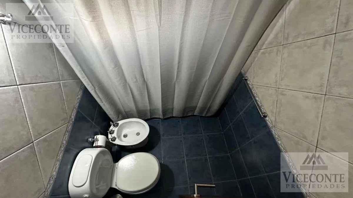 Casa 155 m2, a 200 mts de la laguna. Orzali 559 E/ 11 de septiembre y Tucumán. Chascomús, Provincia 3