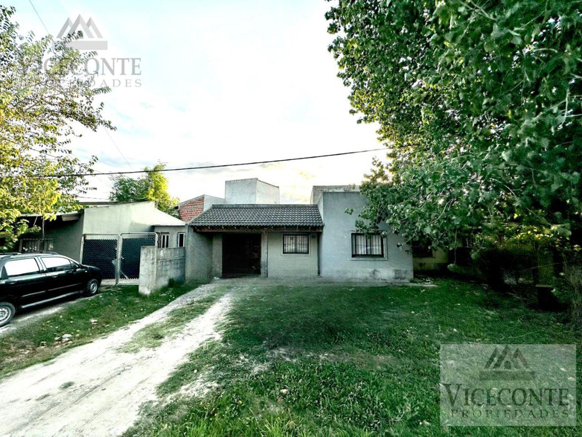 Casa 155 m2, a 200 mts de la laguna. Orzali 559 E/ 11 de septiembre y Tucumán. Chascomús, Provincia