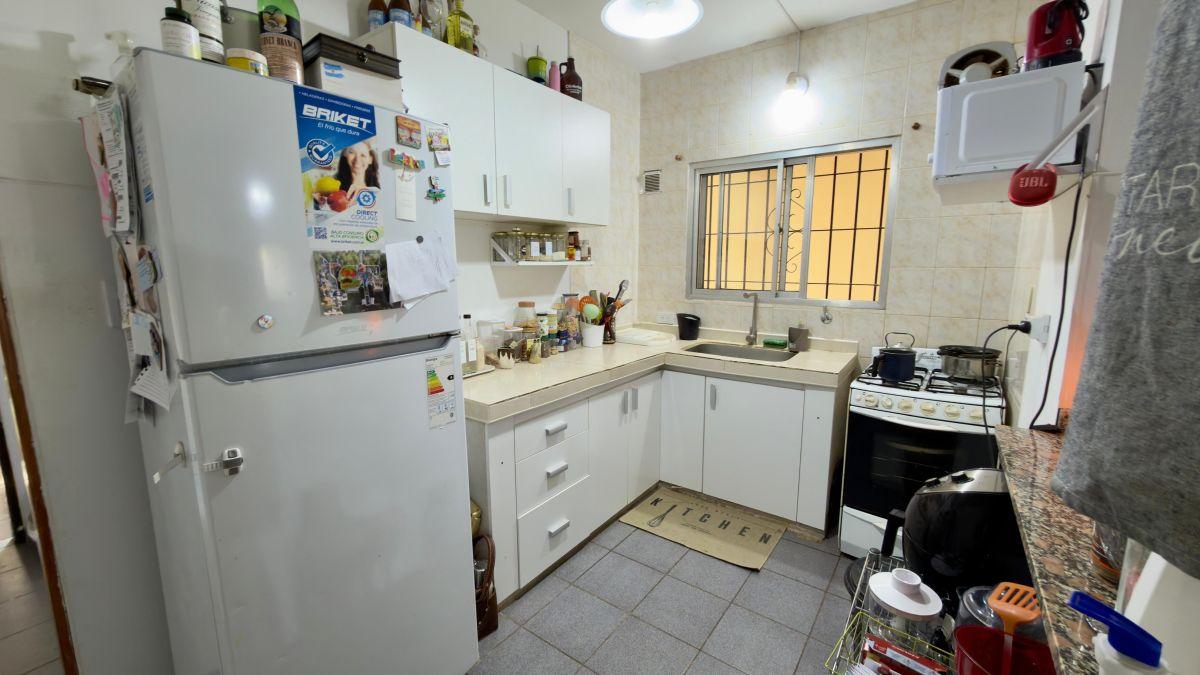 Foto de Casa de 89 m2 y departamento de 50 m2 sobre un lote de 437 en Ranchos., imagen 5