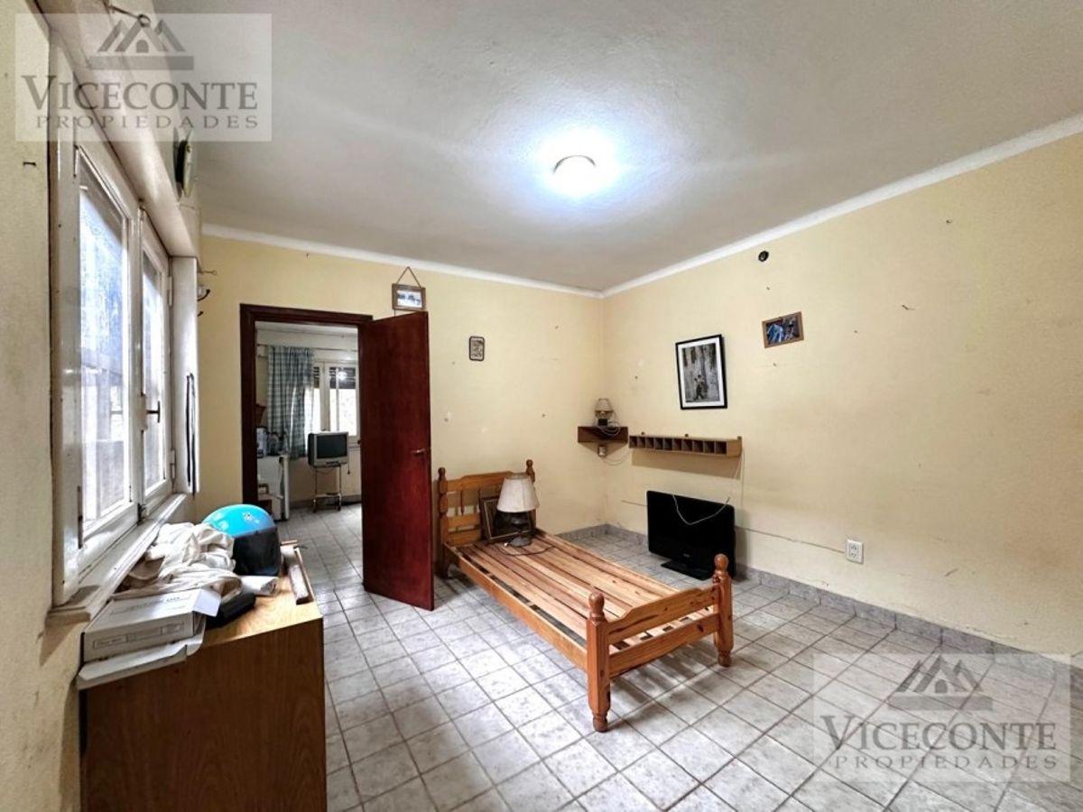 Foto de Casa 130 m2. Av. Alfonsín 723 entre Gritos de Dolores y Malvinas, imagen 2