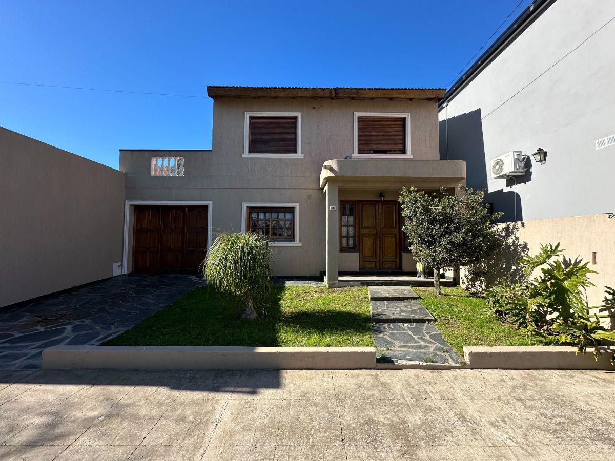 Casa 170 m2, Calle 52 E/ Calle 137 y 139, General Belgrano, Provincia de Buenos Aires.