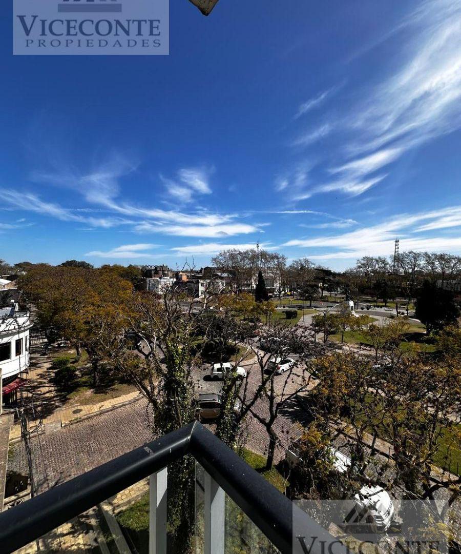 Foto de Depto/piso completo 69 m². Gran ubicación y vistas. Av. Lastra y Colón, imagen 2