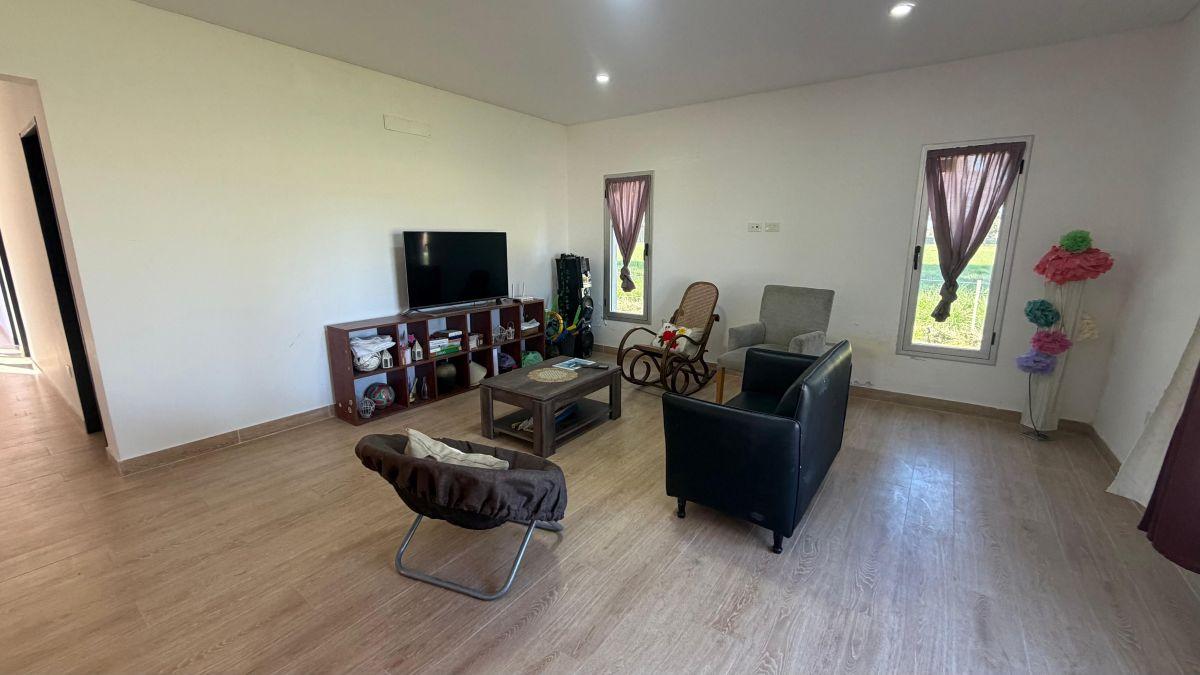 Foto de Casa Quinta sobre 2.400 m² con Pileta, Galería y Losa Radiante, imagen 4