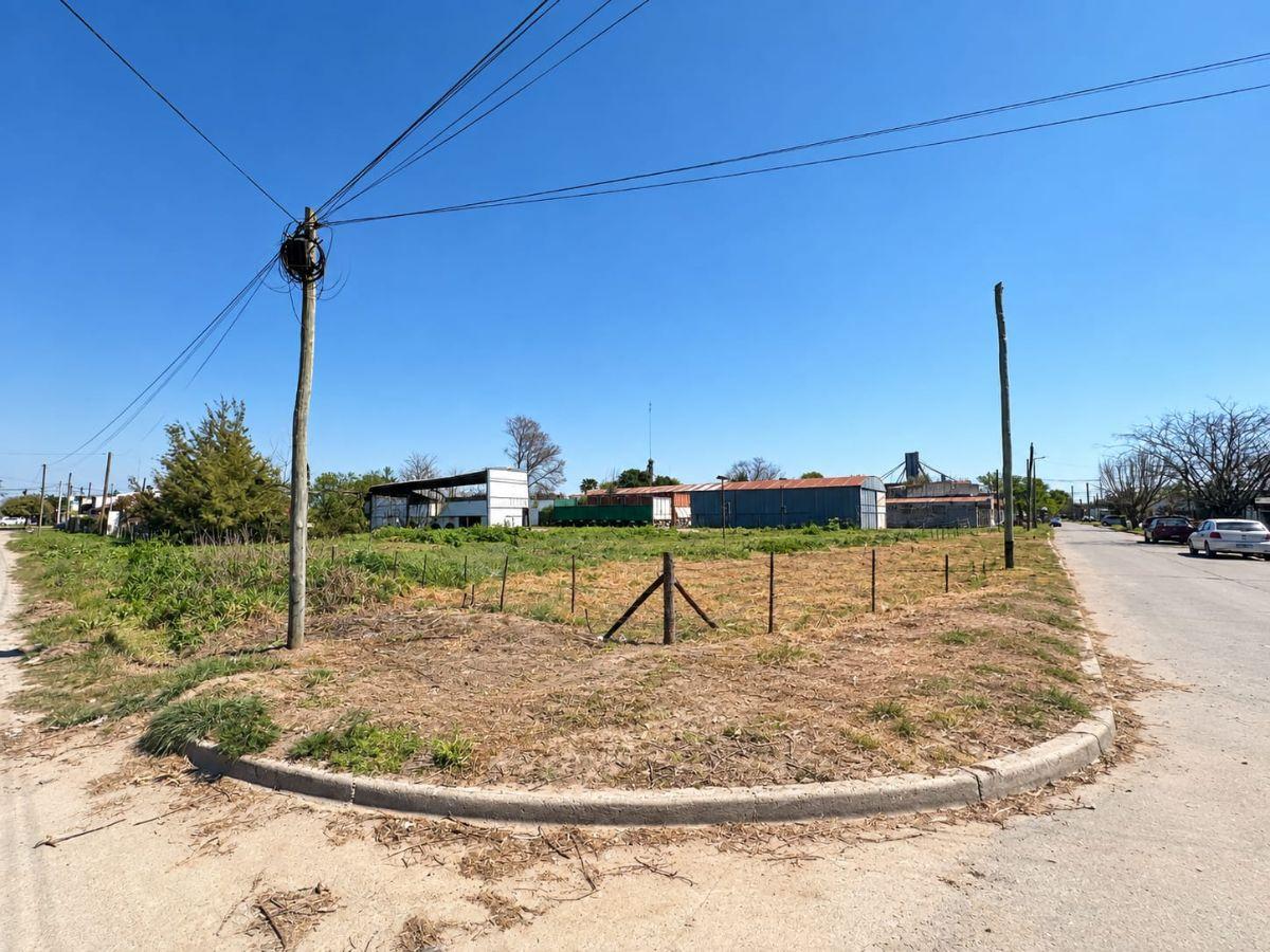 Foto de Importante Lote 2.000 m2, Calle Moreno y Esquina 32, General Belgrano, imagen 2