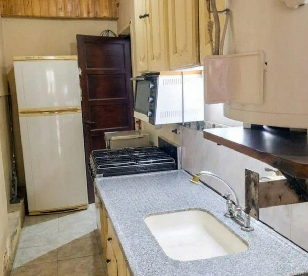San Fernando, venta en bloque sobre lote propio de 8,66x27,60 2 depto. 2 amb. y galpon 2