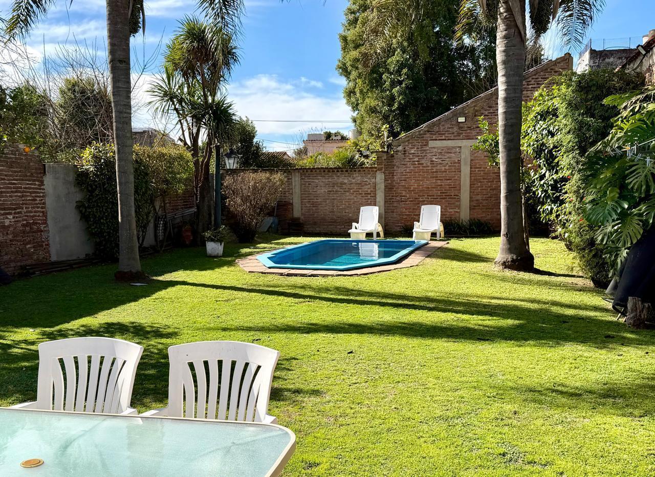 Foto de Casa en Venta Las Lomas de San Isidro 4 dormitorios, imagen 1