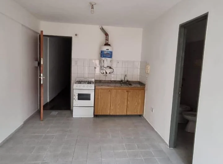 ALQUILO MONOAMBIENTE B°ALBERDI 2