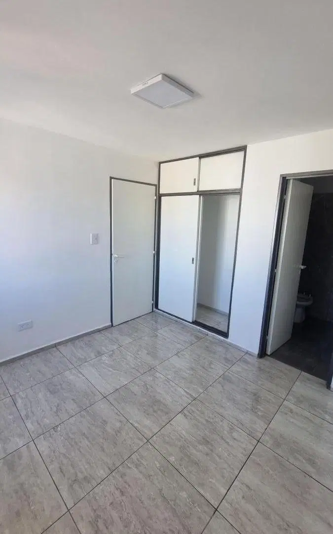ALQUILO DEPTO 1 DORM B° ALBERDI 4