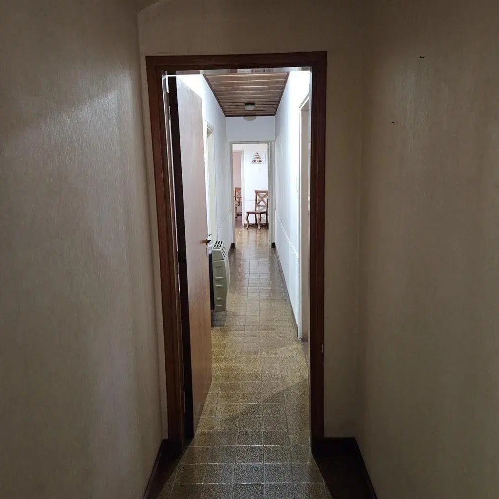 Casa en Alquiler Exclusivamente Comercial – Cerro de las Rosas 4