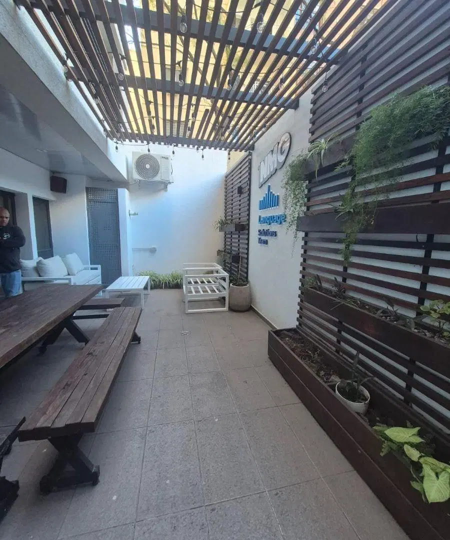 Semipiso Único de Categoría con Patio, Asador y 2 Cocheras Independientes – Obispo Trejo 825 3