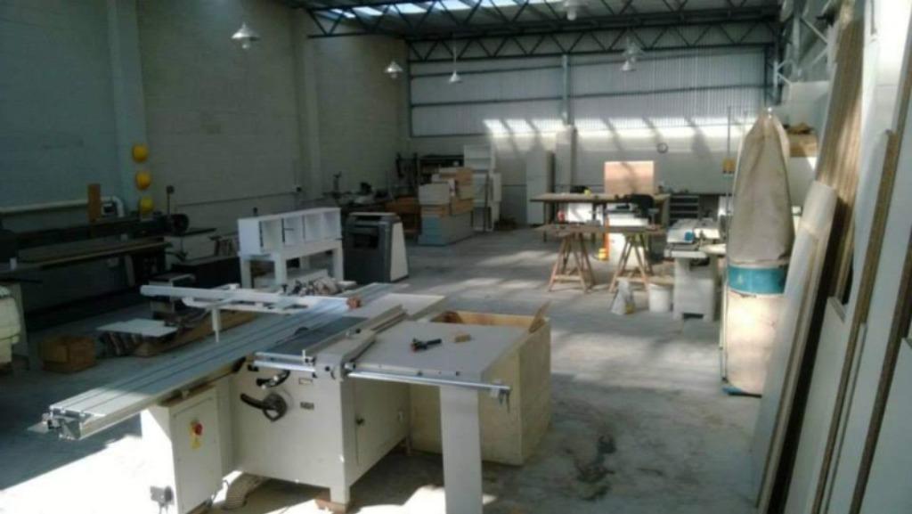 Glpon 380 m² / 200 m² Cub U$s 159.900. - Toma Valores 3