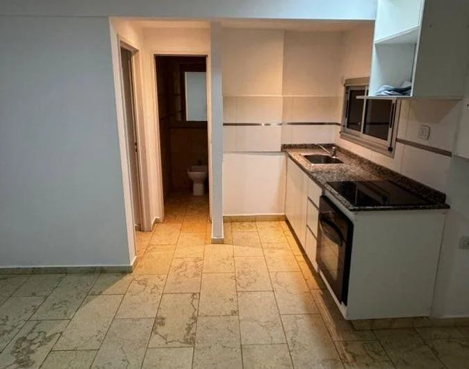 DEPARTAMENTO DE 2 AMBIENTES EN ALQUILER - MORON CENTRO 1