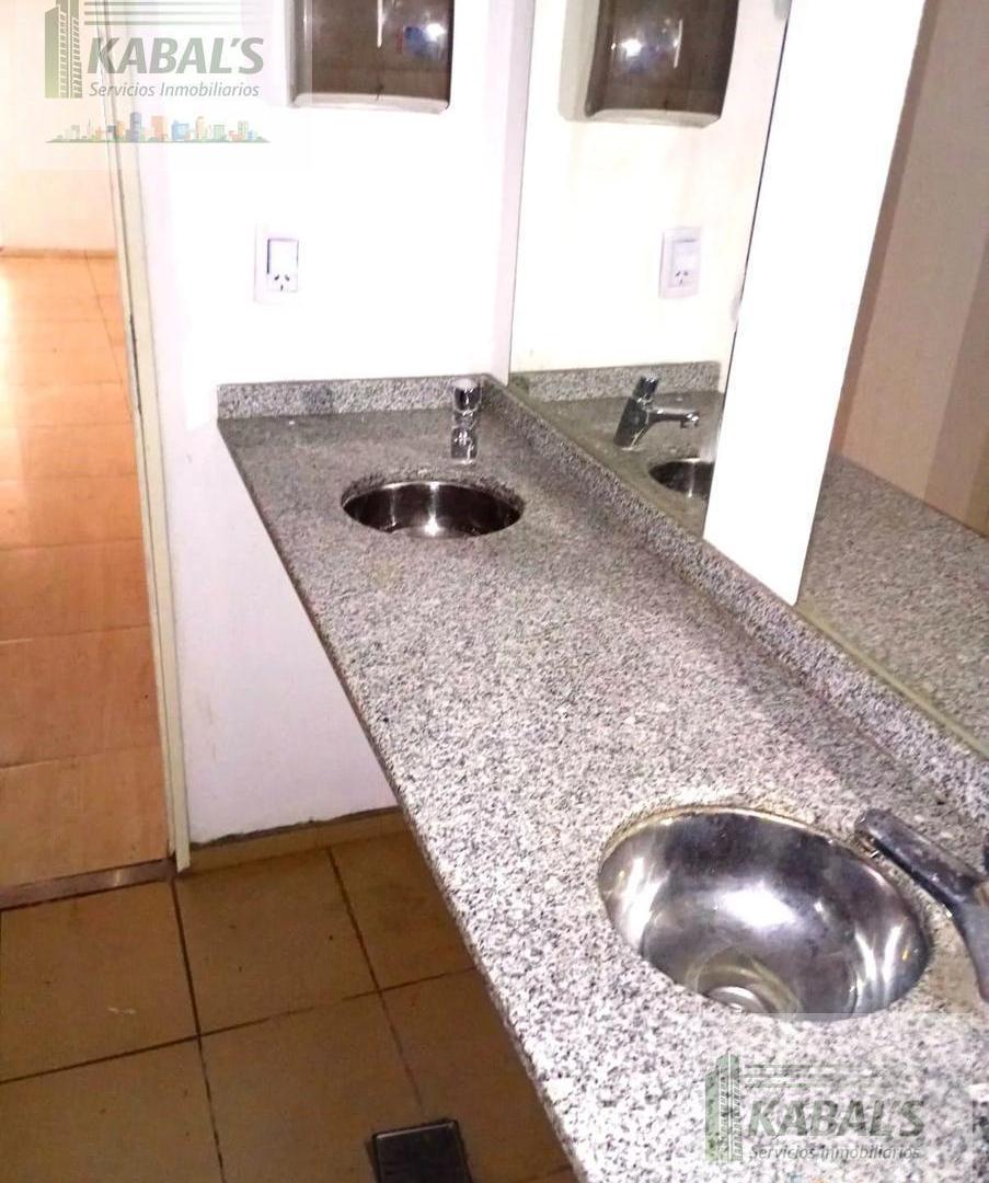Foto de Local en Alberdi al 2400, imagen 4