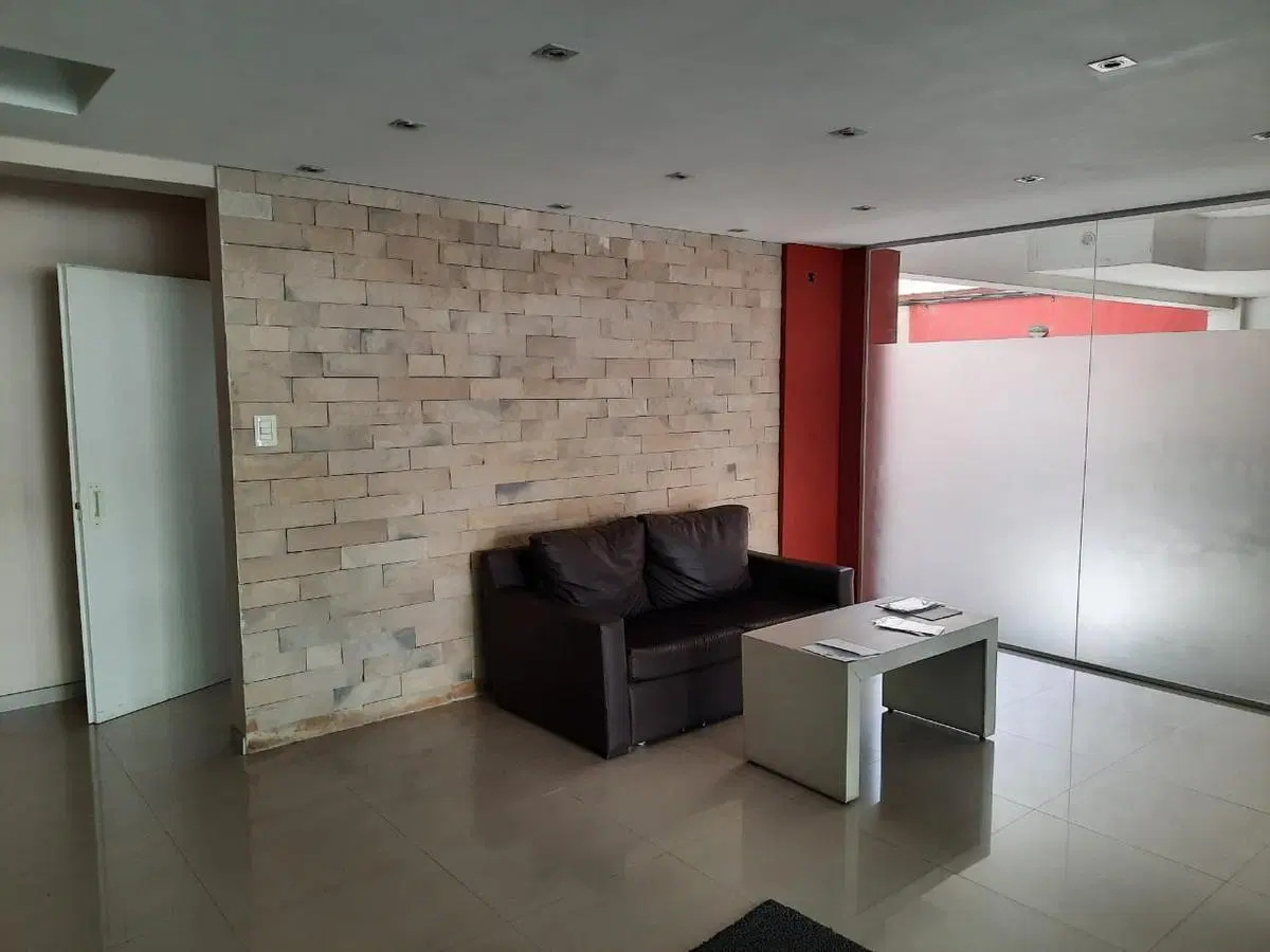 DEPARTAMENTO EN ADROGUE EN EXCELENTE UBICACION. APTO CREDITO!! 3