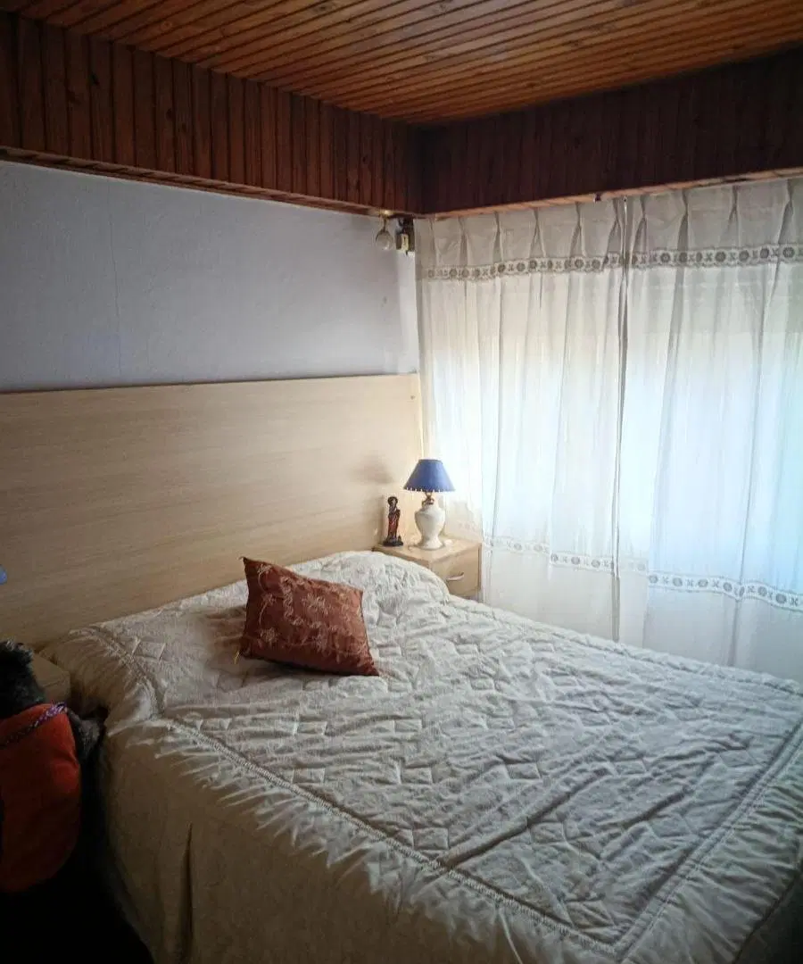 CASA CON AMPLIO TERRENO, APTA CREDITO 4