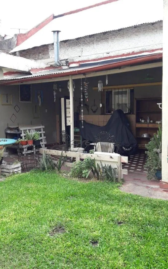 AMPLIO CHALET CON DEPARTAMENTO! 4
