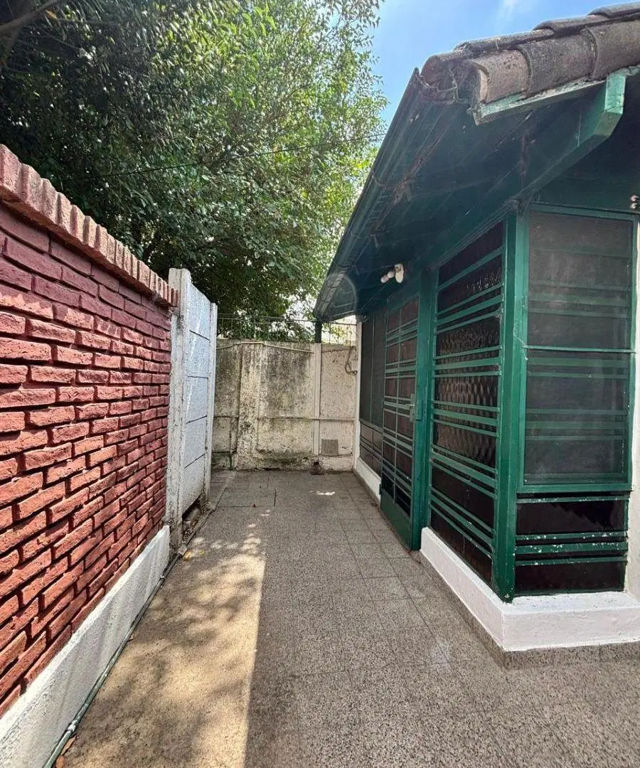 AMPLIO DEPTO. TIPO CASA- ENTRADA INDEPENDIENTE Y DEPENDENCIA- AMPLIA TERRAZA Y PATIO APTO CREDITO 4