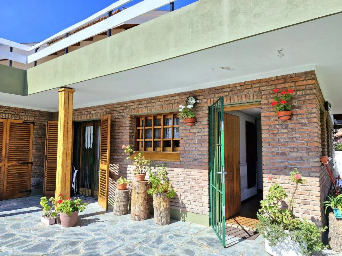 CASONA SEÑORAL EN EL CORAZON DE JOSE MARMOL — ESPACIO LUZ Y CARACTER HISTORICO 2