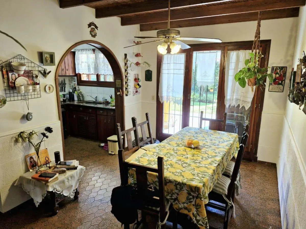 CASONA SEÑORAL EN EL CORAZON DE JOSE MARMOL — ESPACIO LUZ Y CARACTER HISTORICO 4