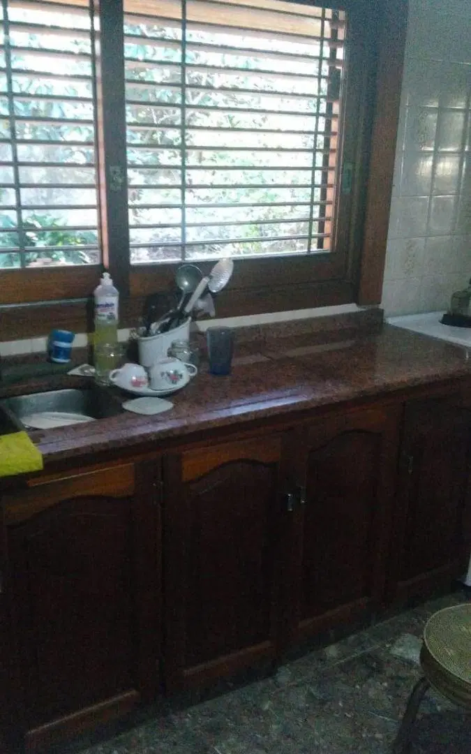 CHALET EN EXCELENTE UBICACIÓN A 2 CDRAS. DE LA PLAZA BROWN 1