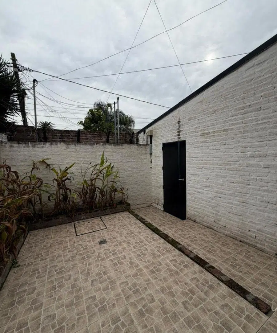 AMPLIO DEPARTAMENTO CON SUIT 3