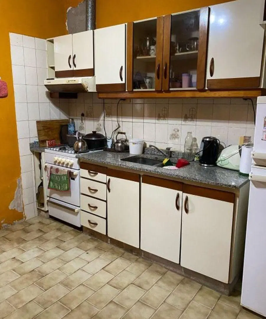 CASA CON AMPLIO PARQUE 2