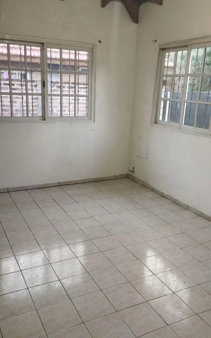 DEPARTAMENTO EN ALQUILER A 20 METROS DE LA PLAZA MARMOL 4