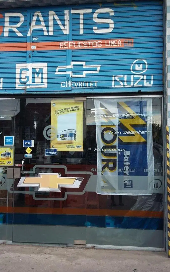 2 LOCALES COMERCIALES Y DPTO 4