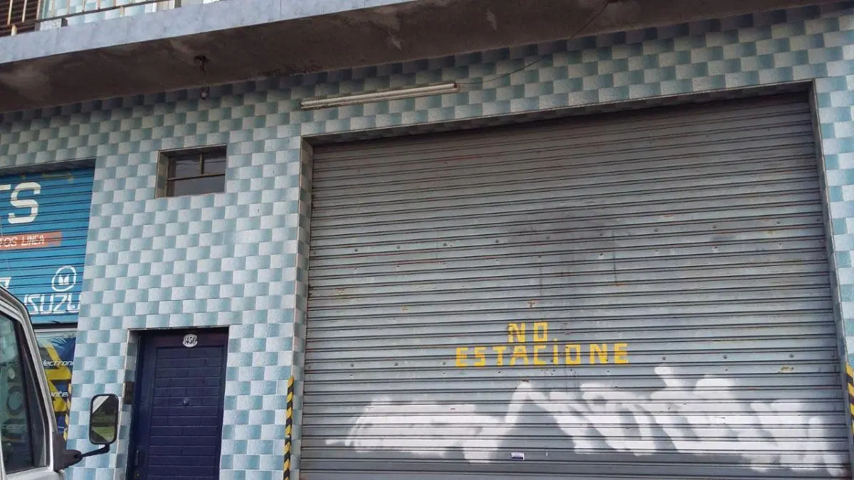 2 LOCALES COMERCIALES Y DPTO 3