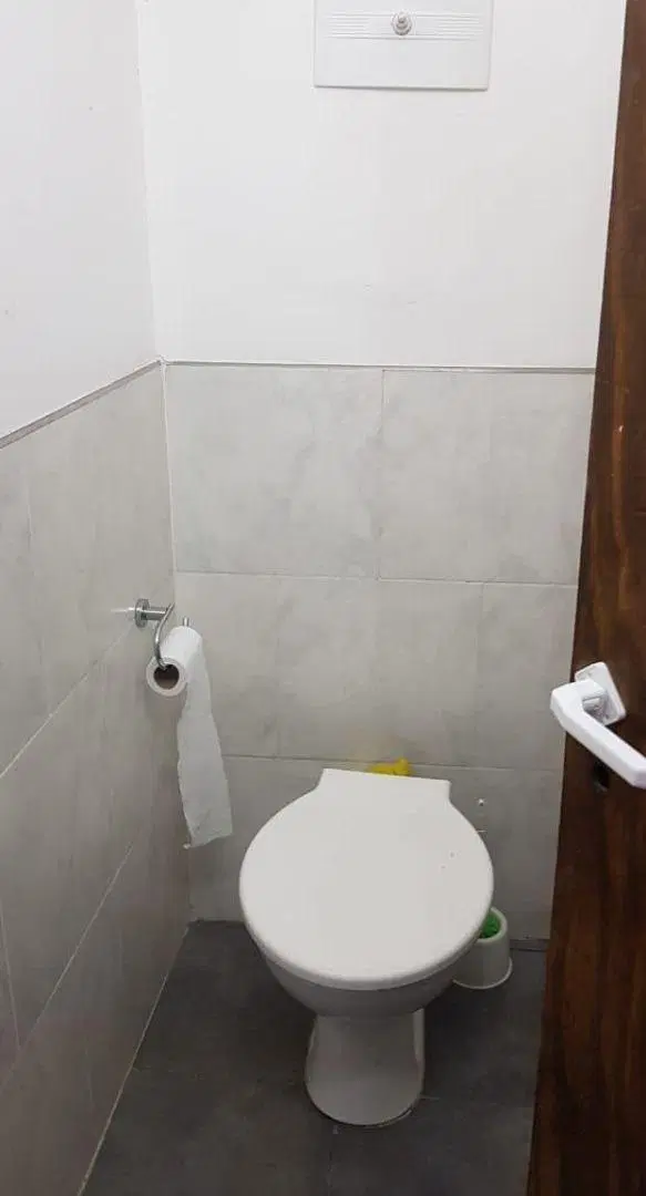 VENTA DE SALON Y LOCALES 1