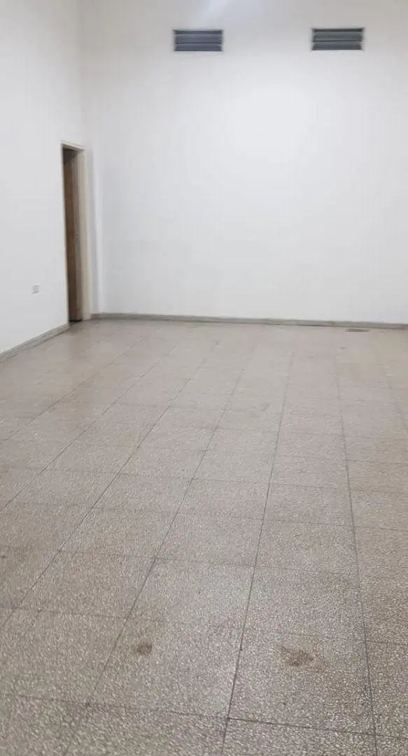 VENTA DE SALON Y LOCALES 3